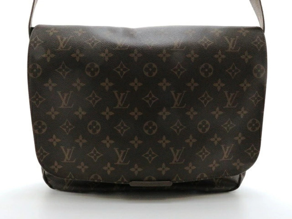 LOUIS VUITTON Messenger Bobourg Shoulder Bag Monogram
